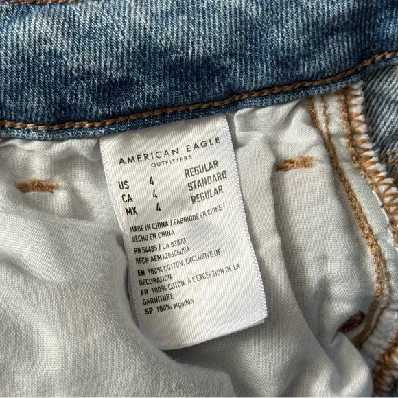 American Eagle Highest Rise mom Jean size 4R - Picture 5 of 5